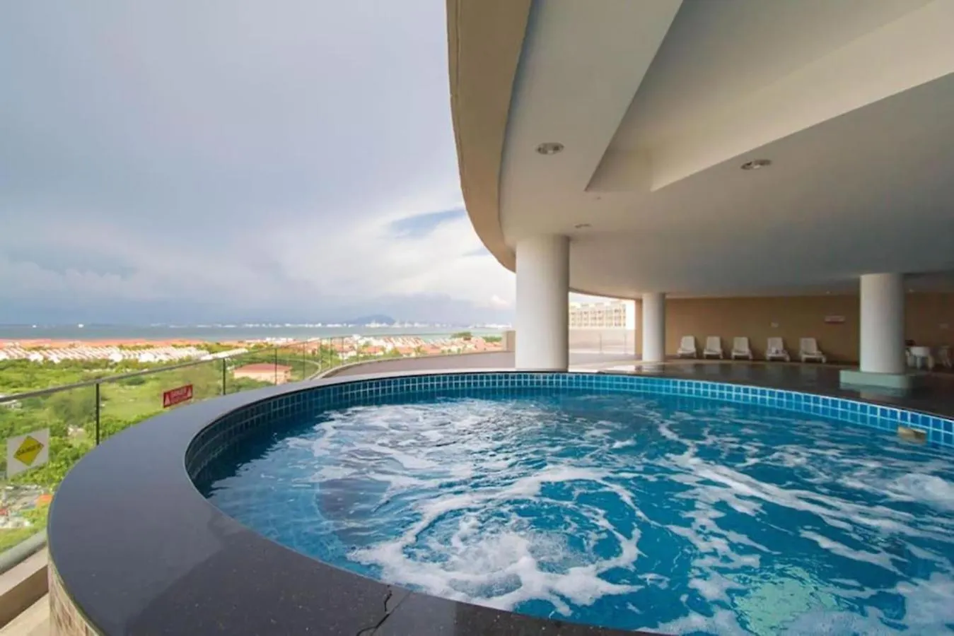The Regency Luxury Suite -Gurney Strait Quay Tanjung Tokong Lejlighed